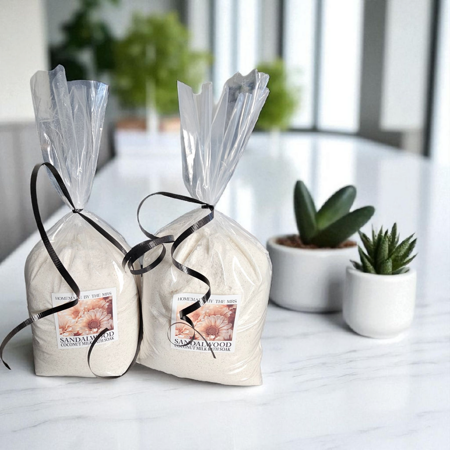 Sandalwood Coconut Milk Oatmeal bath Soak (20oz Bag) / Bain de Lait de Coco, Avoine et Bois de Santal (Sac de 20 oz)