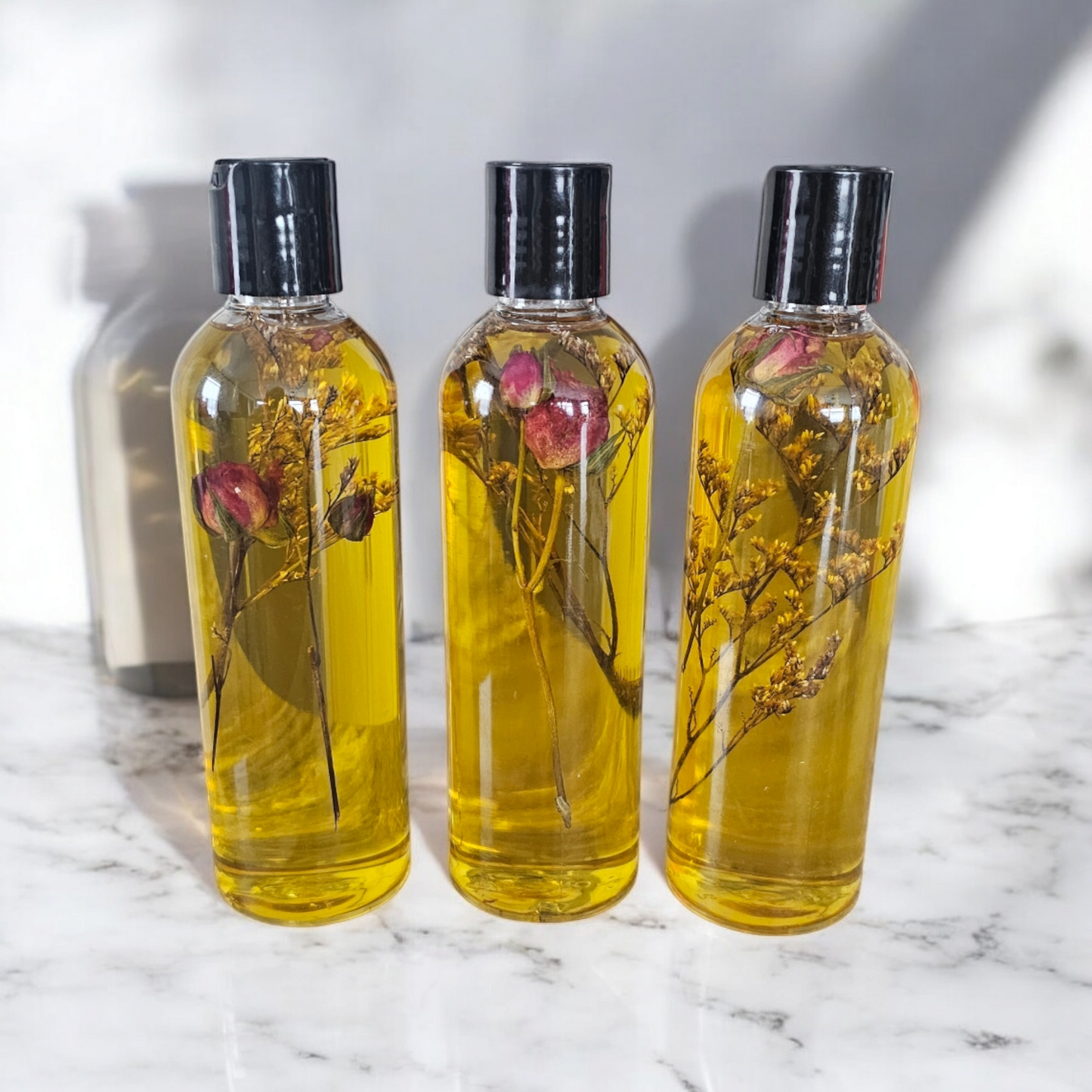Shower and Bath Moisturizing Oils (8oz) / Huiles Hydratantes pour la Douche et le Bain (240 ml)