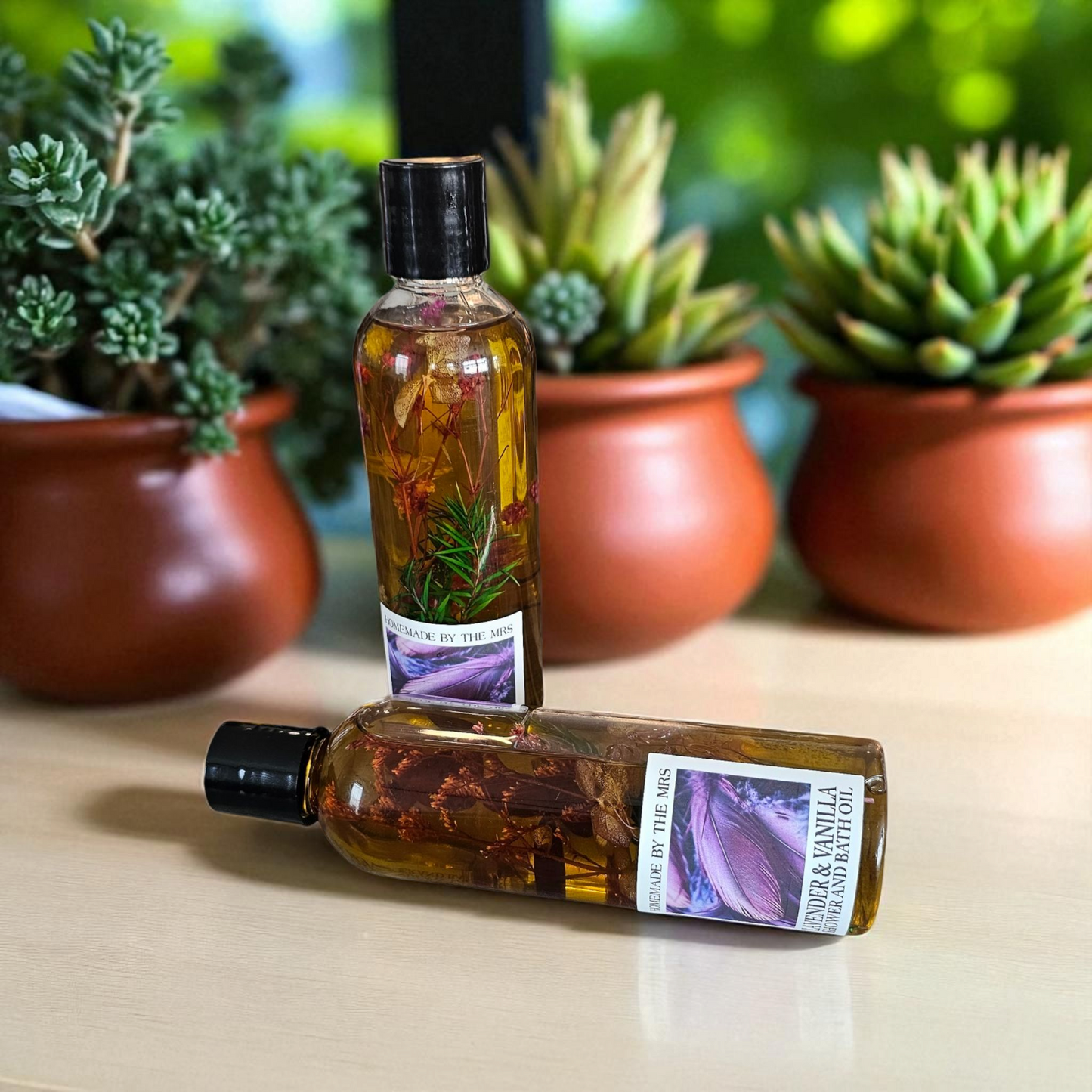 Lavender Vanilla Shower and Bath Oil Moisturizer (8oz) / Huile Hydratante de Douche et de Bain à la Lavande et à la Vanille (240 ml)