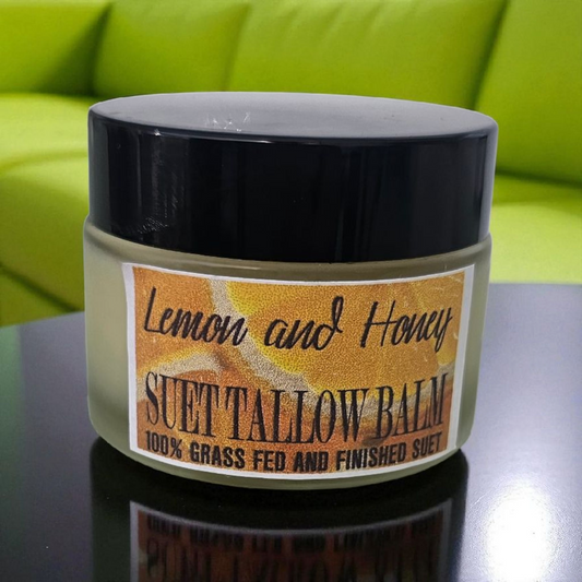 Lemon and Honey Suet Tallow (2oz frosted glass jar) / Suif de se graisse citron et miel (pot en verre givré de 2 oz)