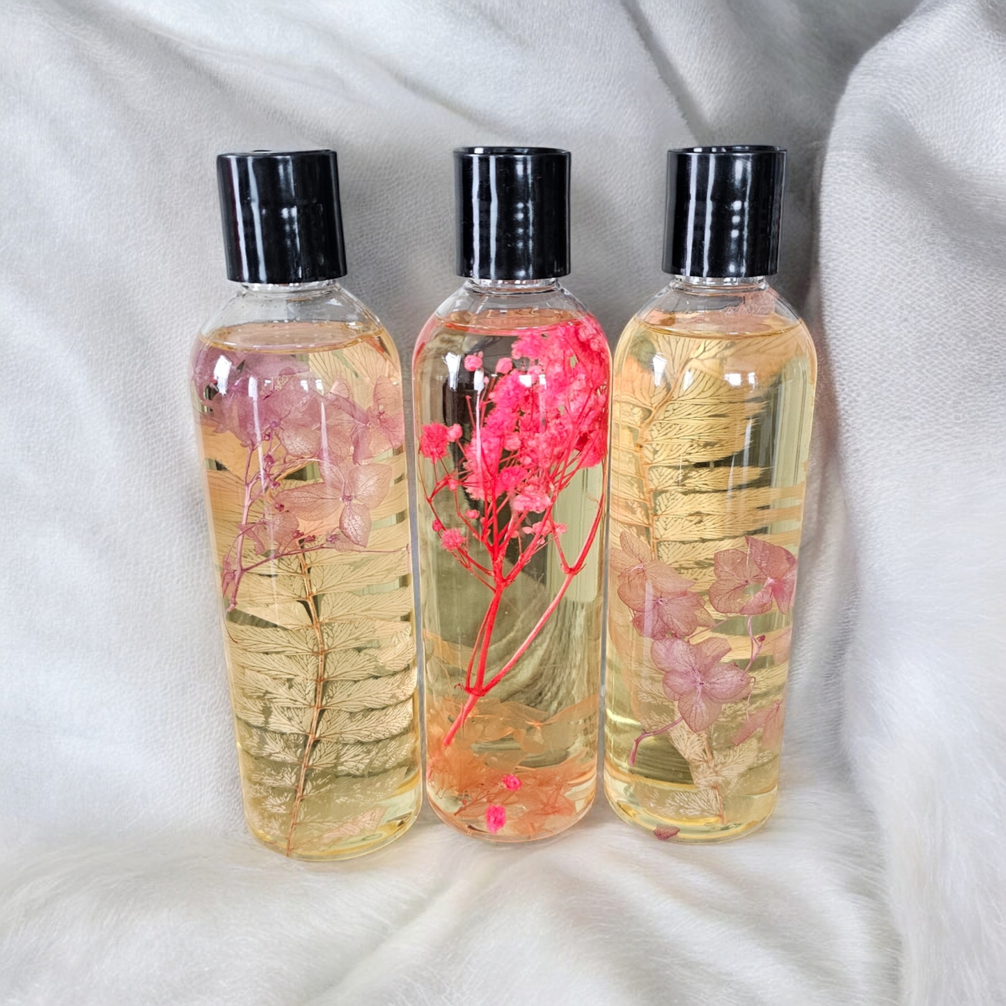 Shower and Bath Moisturizing Oils (8oz) / Huiles Hydratantes pour la Douche et le Bain (240 ml)