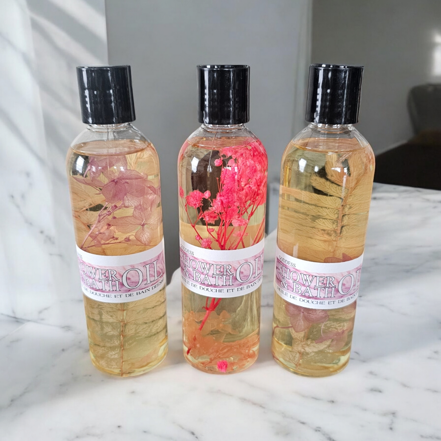 Shower and Bath Moisturizing Oils (8oz) / Huiles Hydratantes pour la Douche et le Bain (240 ml)