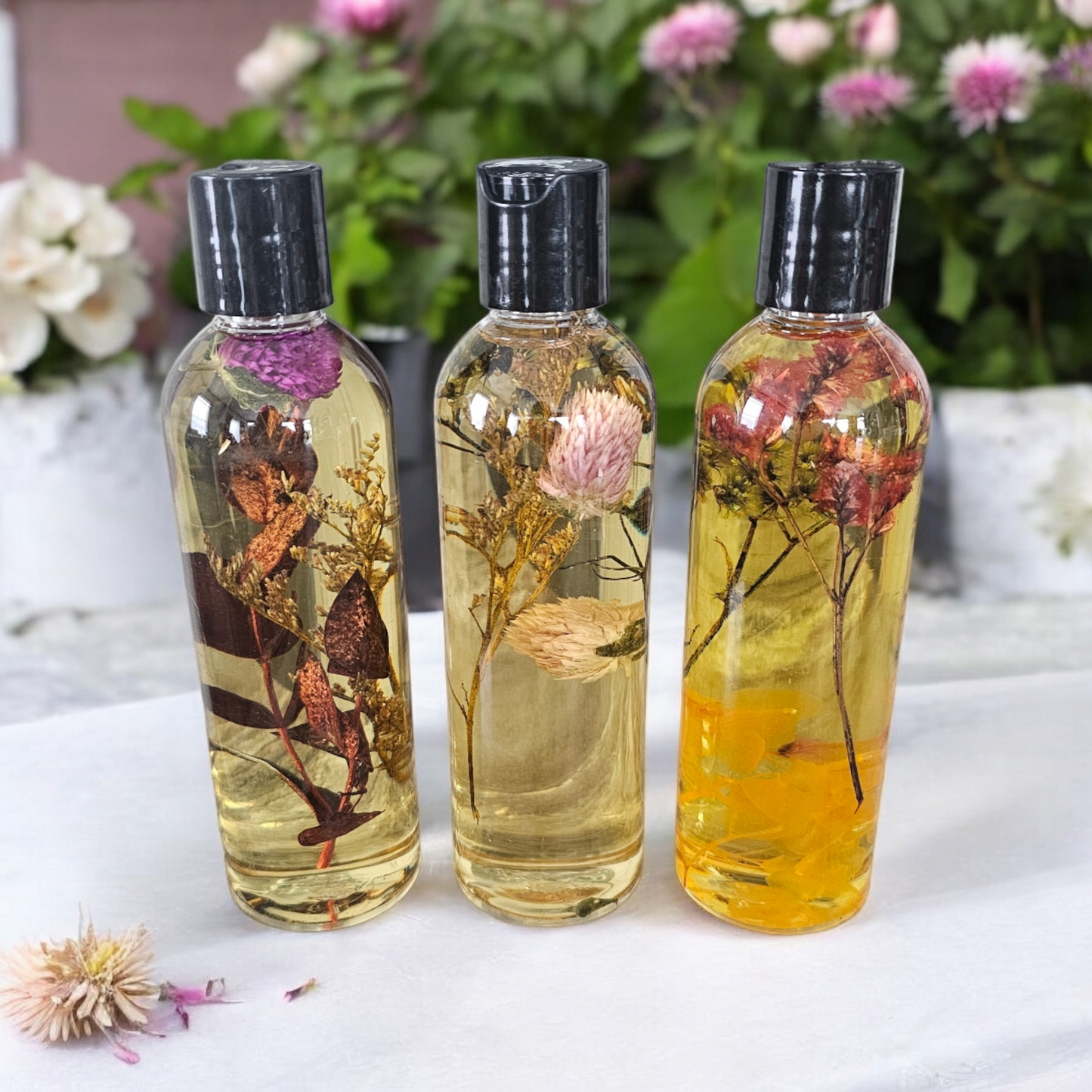Shower and Bath Moisturizing Oils (8oz) / Huiles Hydratantes pour la Douche et le Bain (240 ml)