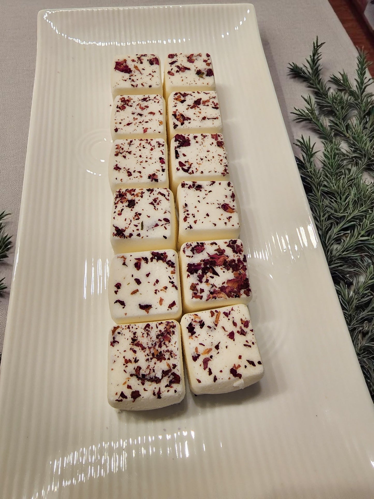 Hibiscus Bath Truffles (12 pack) / Truffes de Bain à l'Hibiscus (paquet de 12)